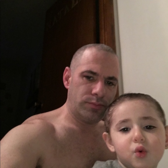 Meet your Posher, Marc - Picture 2 of 3